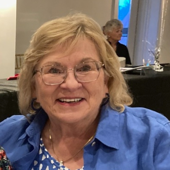 Meet your Posher, Jenien - Picture 1 of 1